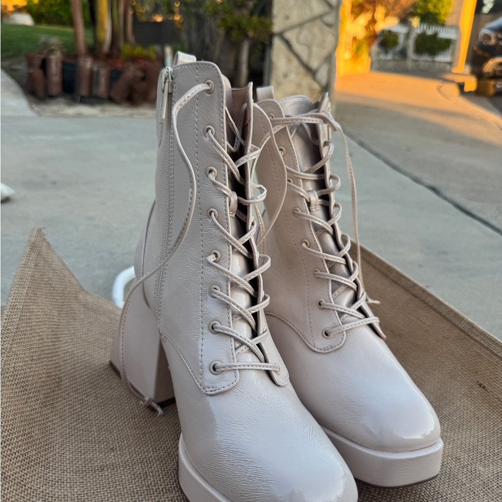 Sam Edelman Cream Lace-Up Ankle Boots